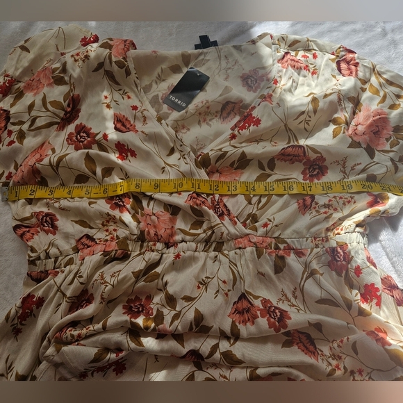 Torrid- Women's Blouse Plus Size 1X Wrap Floral Babydoll NWT - Picture 7 of 8